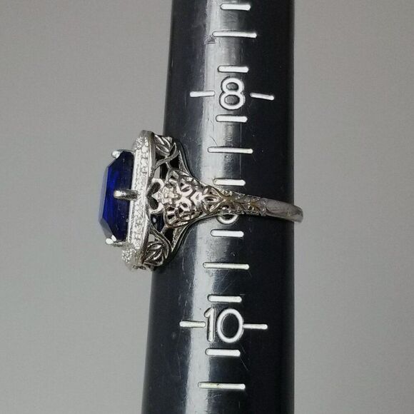 Vintage Dark Blue Rhinestone Ring with Silver Tone Filigree Setting, size 9 Band - Picture 5 of 8